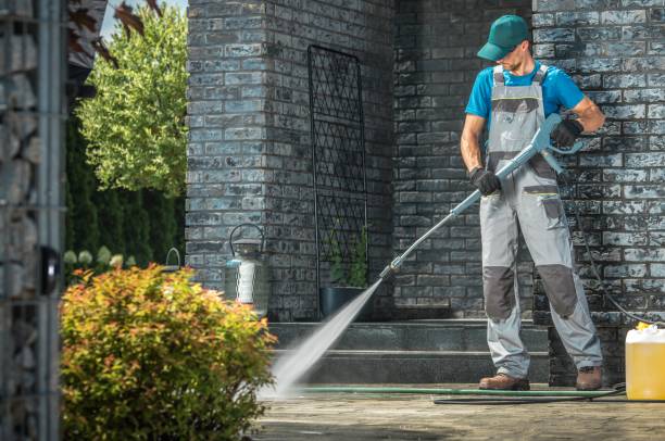 Best Playground Equipment Cleaning  in Briarcliff Manor, NY